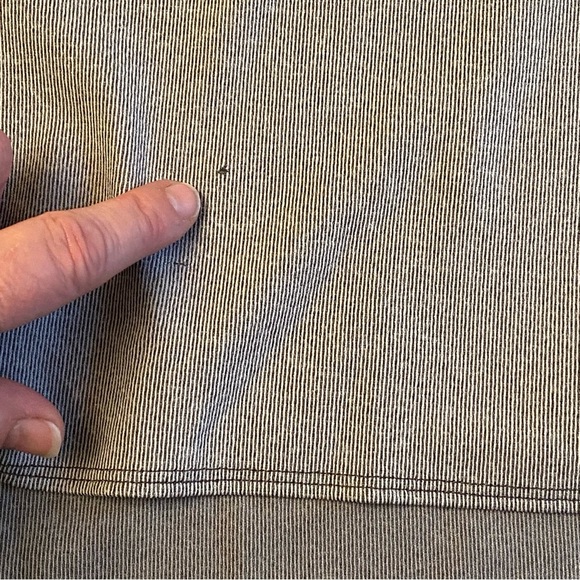 The North Face womens sz 1/4 Zip Mock Neck Pullover - Picture 5 of 14